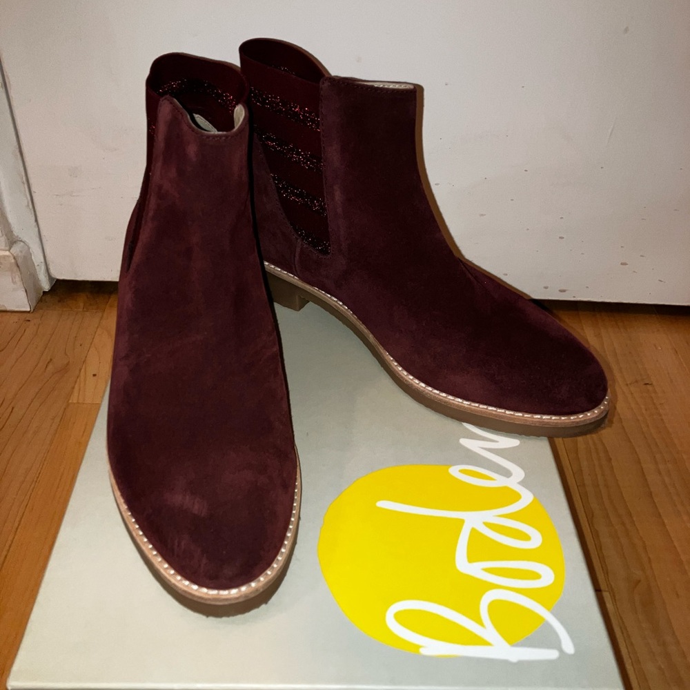 Boden Burgundy Suede Chelsea boots EU 41 US 10 Sparkle Elastic Gussets